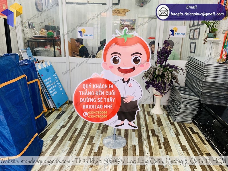 Chất lượng thiết kế của standee nhân vật hoạt hình